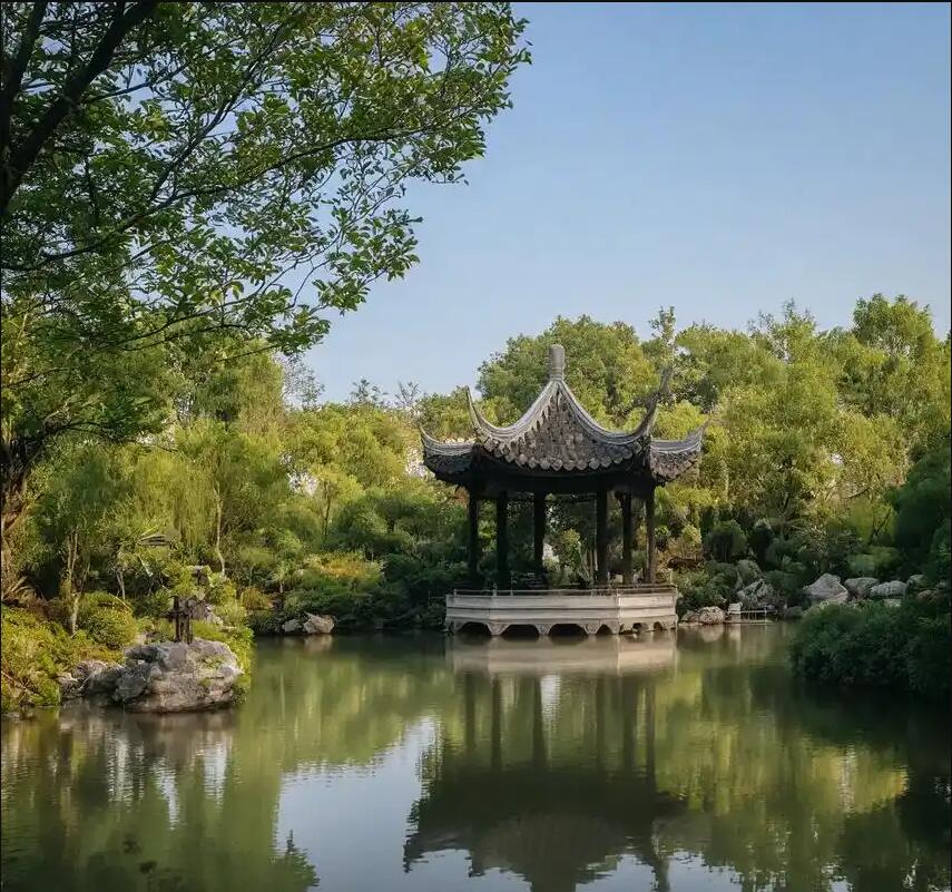 鸡西从容餐饮有限公司